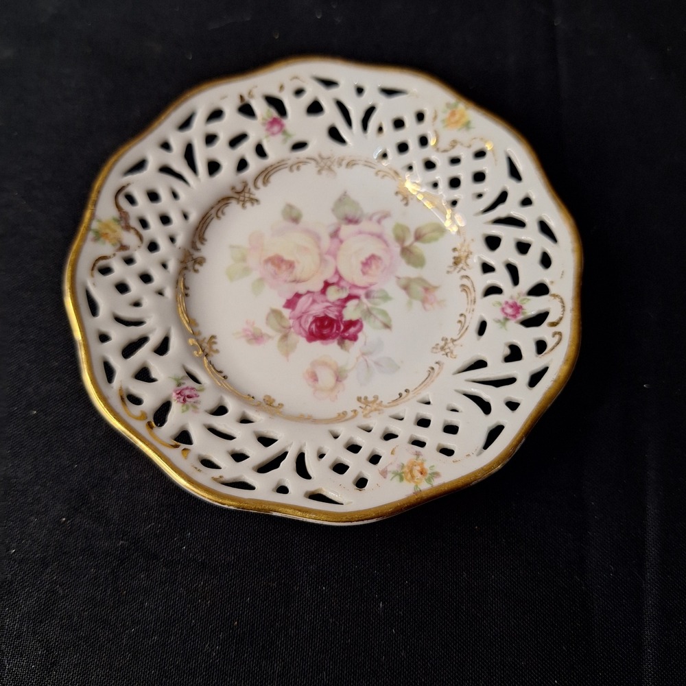 Schumann Arzberg Germany Reticulated Porcelain Nut Dish Rose Floral Gold Trim 5"